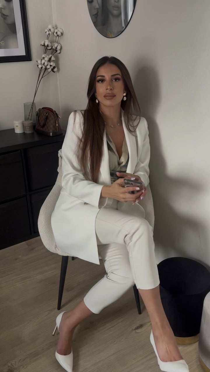 Sofia dans son espace NIRAYNA